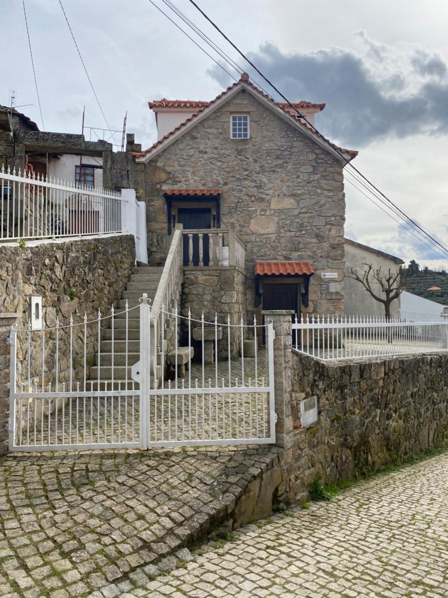 Stone House Villa Salzedas Exterior photo
